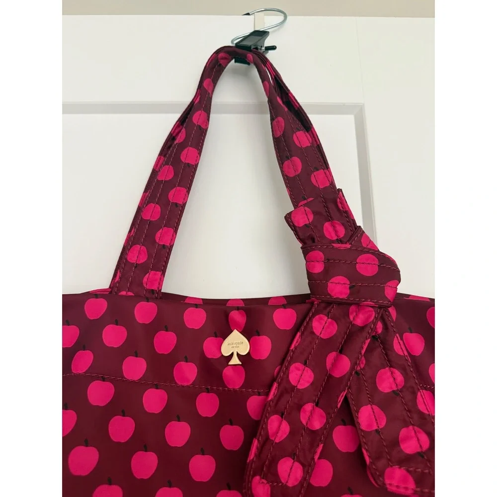 Kate Spade New York Flatiron Sophia Grace Apple Print Nyon Diaper Tote Bag Knot